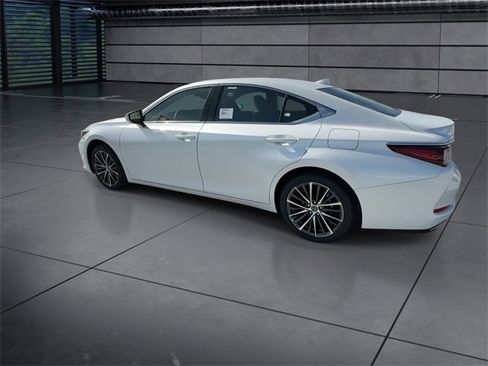 New 2025 Lexus ES 350 w/ Premium Package image 6