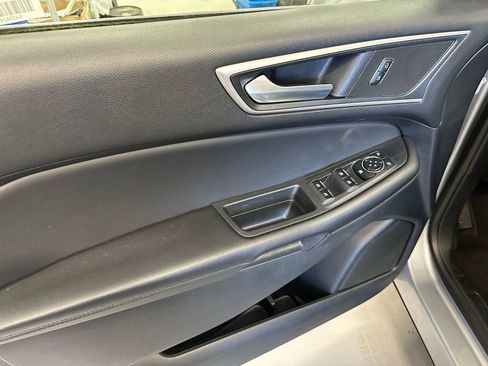 Used 2024 Ford Edge SEL image 10