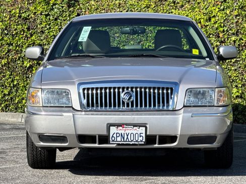 Used 2011 Mercury Grand Marquis LS RWD image 10