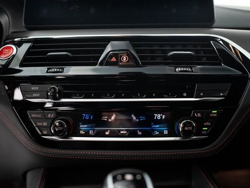 Used 2022 BMW M5 CS image 67