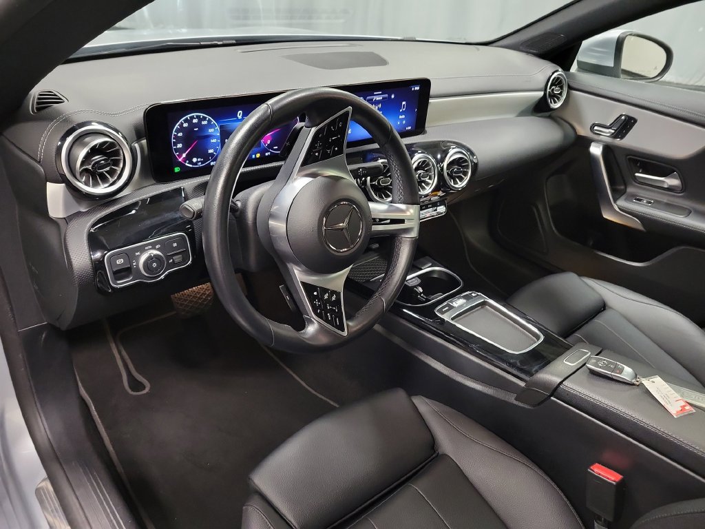 Used 2025 Mercedes-Benz CLA 250 4MATIC image 17