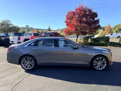 Used 2018 Cadillac CT6 Platinum image 5