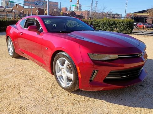 Used 2018 Chevrolet Camaro LT w/ RS Package image 19