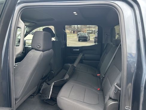 Used 2021 Chevrolet Silverado 1500 Custom AWD/4WD image 16