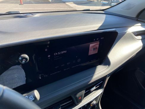 Used 2025 Buick Encore GX Preferred image 18