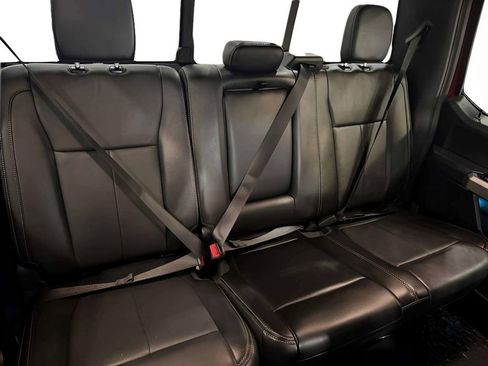 Used 2019 Ford F150 Lariat AWD/4WD image 17