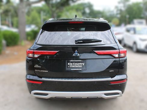 Used 2023 Mitsubishi Outlander SEL AWD/4WD image 8