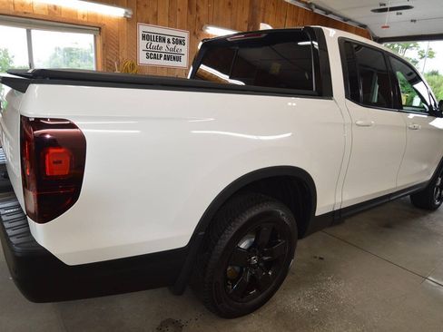 Used 2026 Honda Ridgeline Black Edition image 16