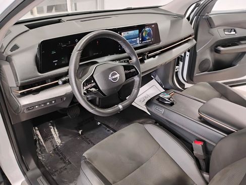 Used 2024 Nissan Ariya AWD image 25