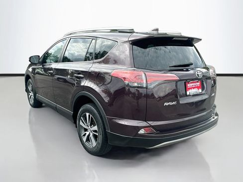 Used 2018 Toyota RAV4 XLE FWD image 8