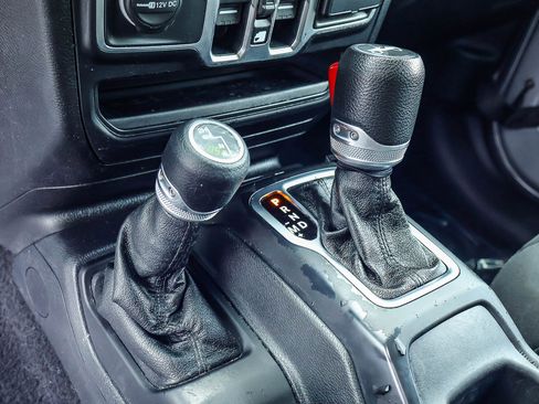 Used 2020 Jeep Wrangler Unlimited Sport S AWD/4WD image 8