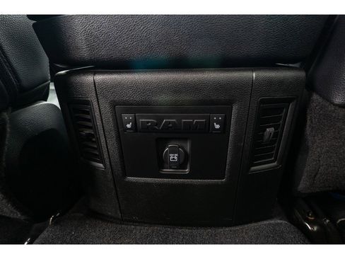 Used 2018 RAM 2500 Laramie w/ Off Road Package image 27