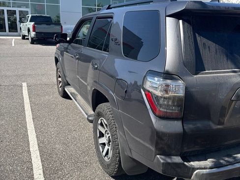 Used 2020 Toyota 4Runner TRD Off-Road Premium w/ Moonroof Package AWD/4WD image 4
