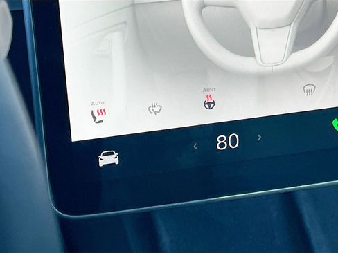 Used 2023 Tesla Model Y Long Range image 19