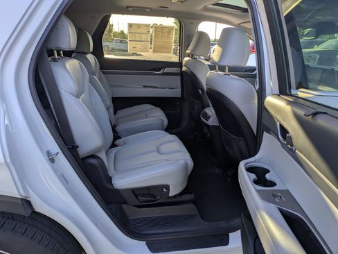 Used 2022 Hyundai Palisade SEL w/ Premium Package FWD image 34