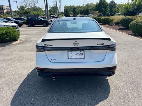 New 2027 Nissan Sentra SR w/ SR Premium Package FWD image 6