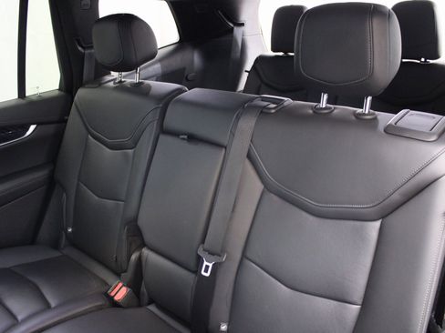 Used 2023 Cadillac XT6 Premium Luxury image 23