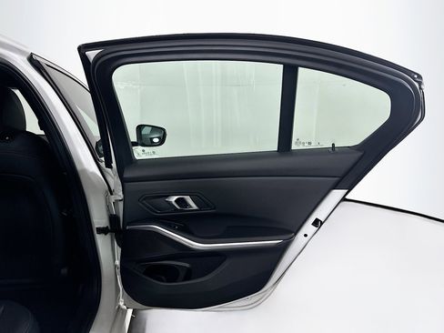 Used 2025 BMW 330i Sedan image 31