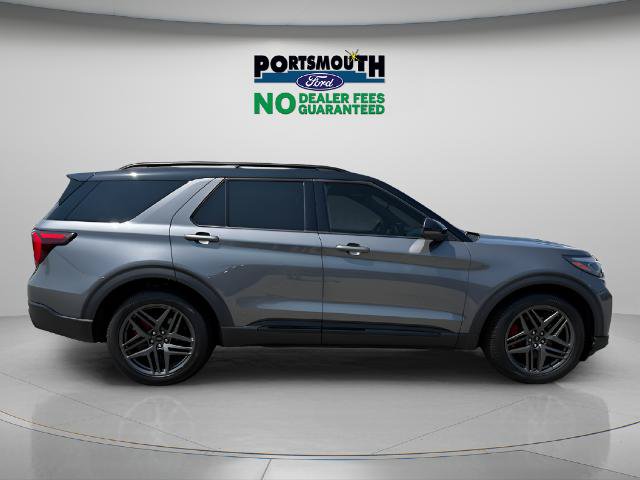 Certified 2025 Ford Explorer ST AWD/4WD image 6