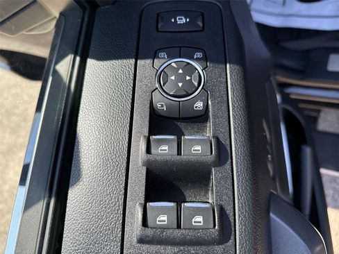 Used 2019 Ford F250 Platinum w/ Platinum Ultimate Package AWD/4WD image 15