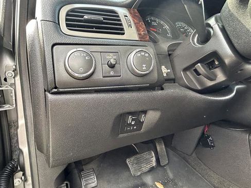 Used 2014 GMC Sierra 2500 Denali w/ Suspension Package, Off-Road image 20