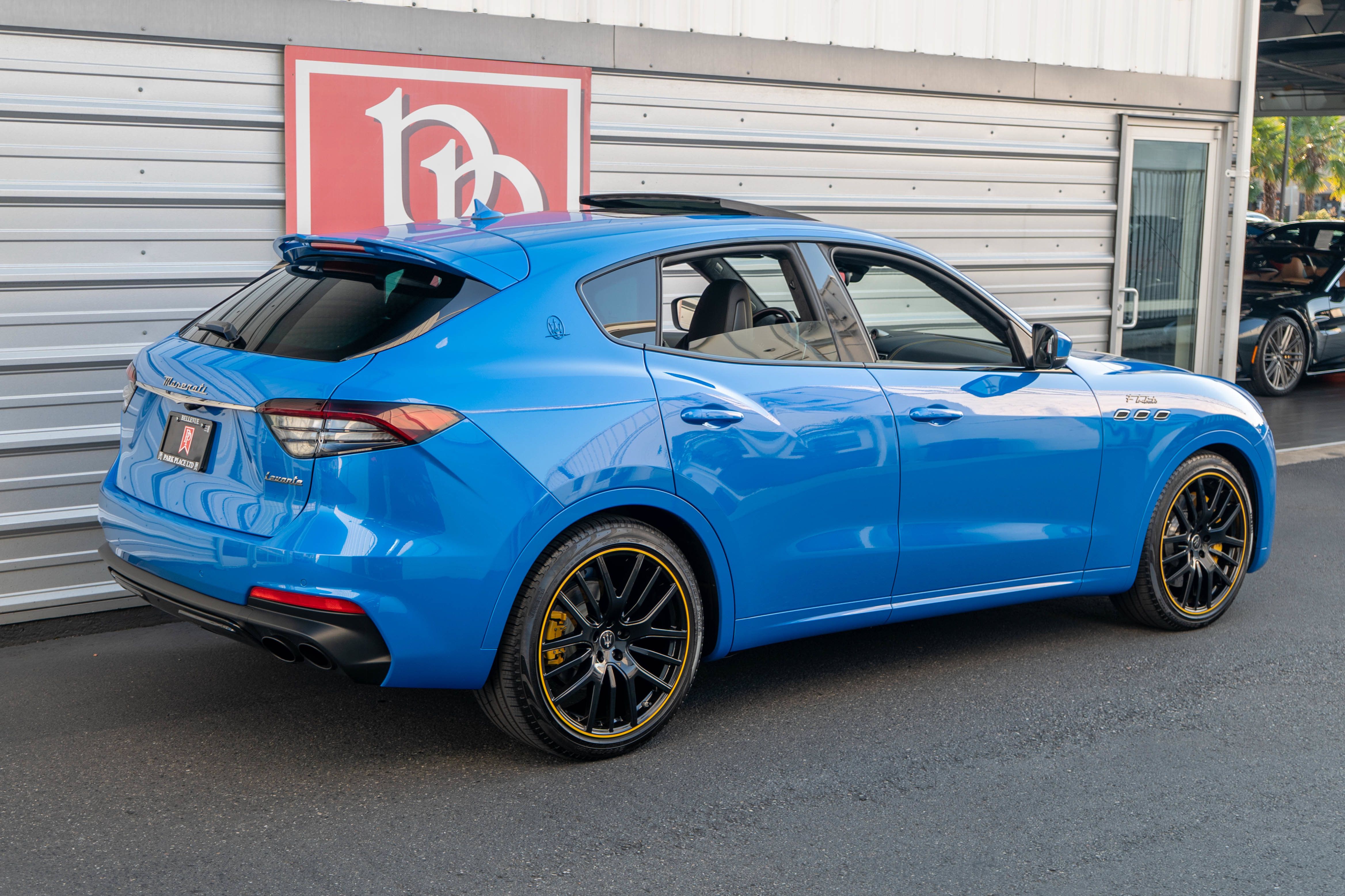 Used 2022 Maserati Levante F Tributo AWD/4WD image 56