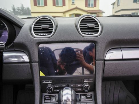 Used 2025 Porsche 718 Boxster image 41