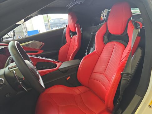 Used 2020 Chevrolet Corvette Stingray Premium Cpe w/ 3LT Preferred Equipment Group image 15