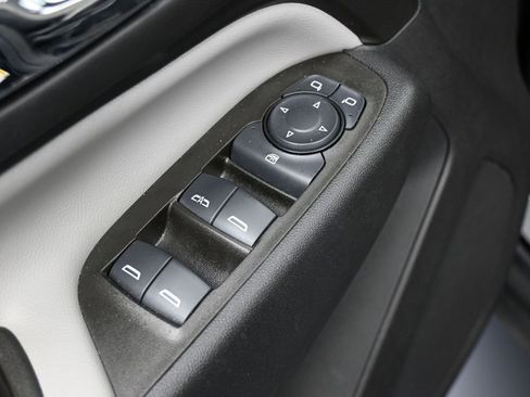 Used 2024 Chevrolet Equinox LS w/ Midnight Edition image 13