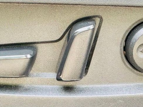 Used 2019 INFINITI QX50 Luxe w/ Cargo Package image 10