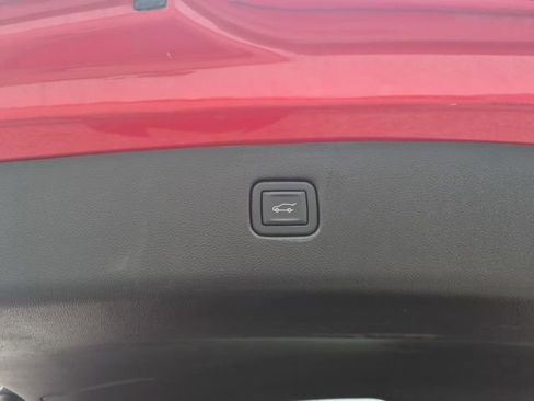 Used 2024 Chevrolet Blazer LT w/ Convenience Package image 9