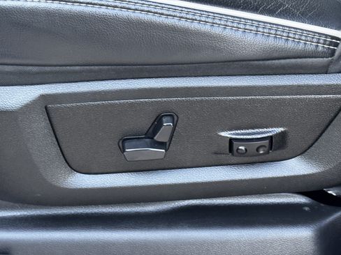 Used 2025 RAM 2500 Laramie AWD/4WD image 24