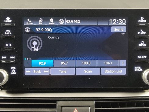 Used 2018 Honda Accord Sport image 25