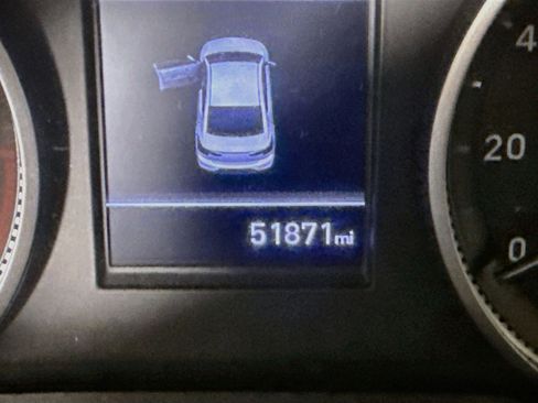 Used 2020 Hyundai Elantra SE w/ Cargo Package (C1) FWD image 16