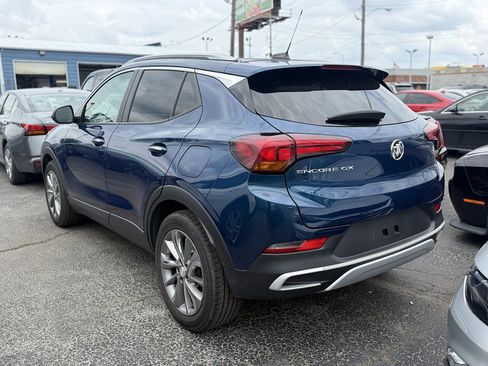 Used 2021 Buick Encore GX Select w/ Experience Buick Package FWD image 2