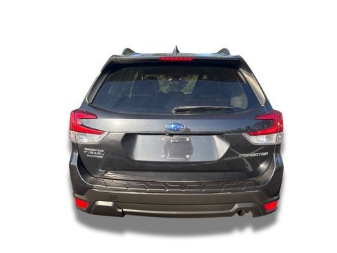 Used 2019 Subaru Forester Premium AWD/4WD image 6