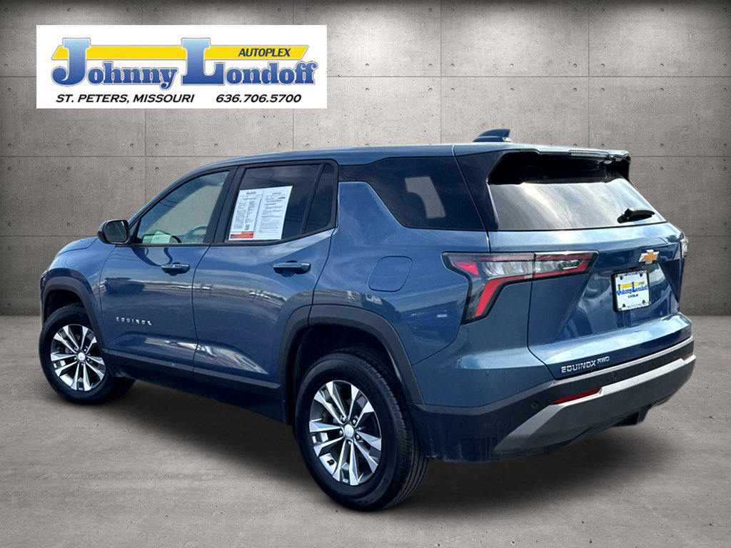Used 2026 Chevrolet Equinox LT w/ Convenience Package II AWD/4WD image 3