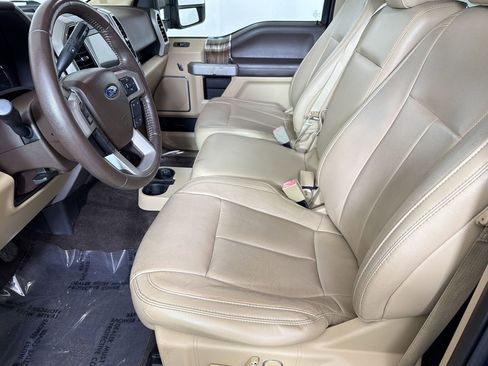 Used 2018 Ford F150 Lariat w/ Equipment Group 501A Mid AWD/4WD image 5