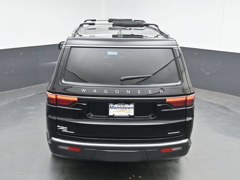 Used 2022 Jeep Wagoneer Series III w/ Premium Group I AWD/4WD image 41