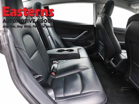 Used 2020 Tesla Model 3 Standard Range image 17