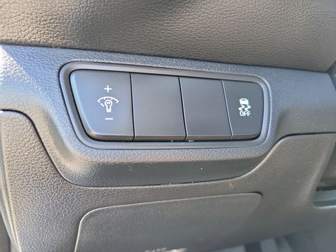 Used 2024 Kia Forte LXS image 24