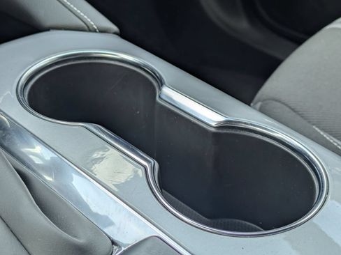 Used 2025 Chevrolet Blazer LT FWD image 18