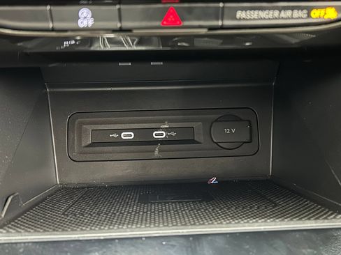 Used 2023 Volkswagen Atlas SE AWD/4WD image 19