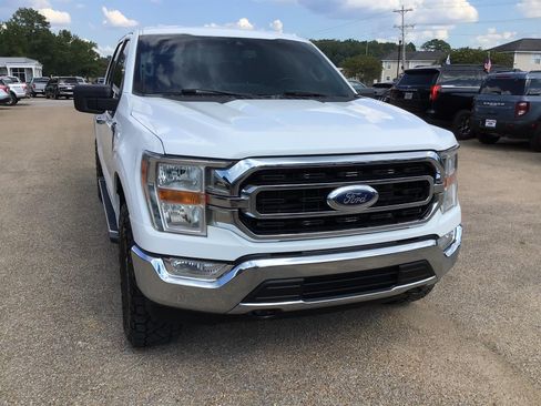 Used 2022 Ford F150 XLT w/ Equipment Group 301A Mid AWD/4WD image 7