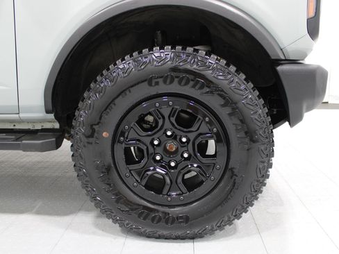 Used 2022 Ford Bronco Wildtrak AWD/4WD image 5