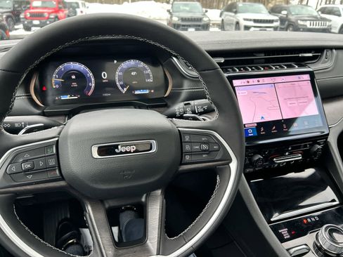 Used 2025 Jeep Grand Cherokee L Limited w/ Trailer Tow Package image 23