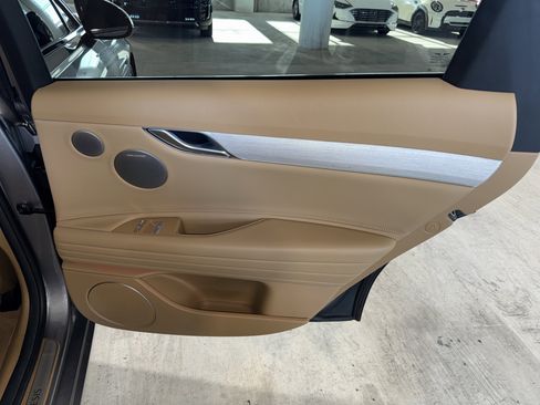 Used 2025 Genesis G80 2.5T Advanced image 11