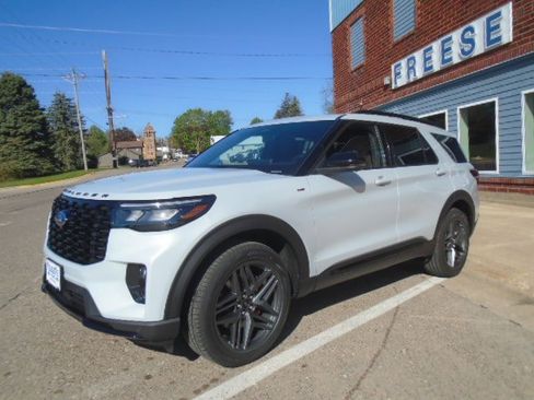 New 2026 Ford Explorer ST-Line AWD/4WD image 31