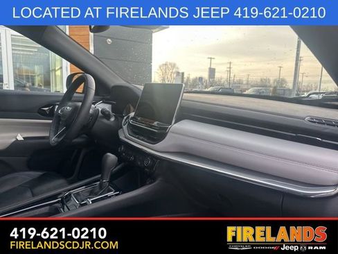 Used 2024 Jeep Compass Limited image 17