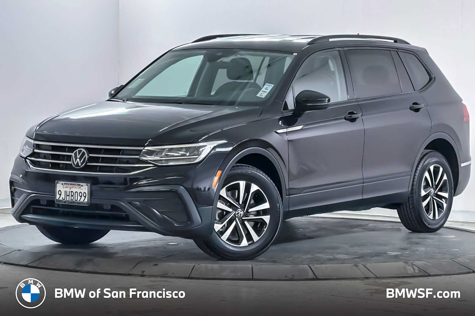 Used 2023 Volkswagen Tiguan S FWD image 1